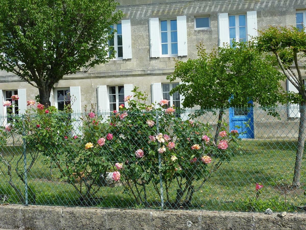 Le Clos Des Rosiers Saint-Émilion Buitenkant foto